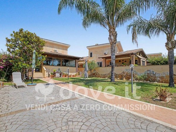 casa indipendente in vendita a Roma in zona EUR