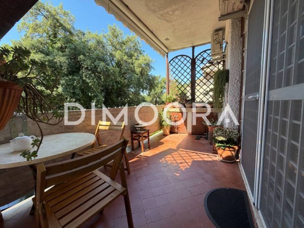 appartamento in vendita a Roma in zona Tomba di Nerone