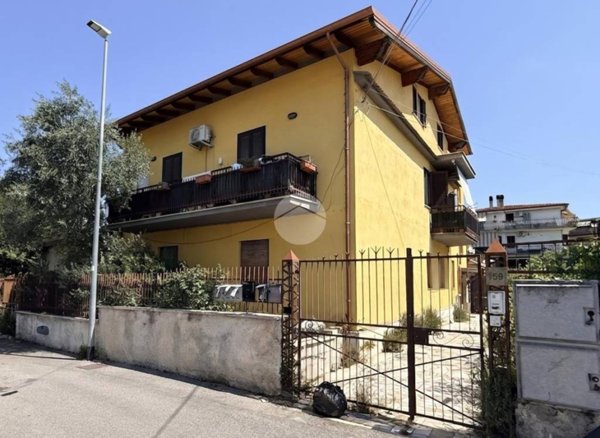 appartamento in vendita a Roma in zona Finocchio