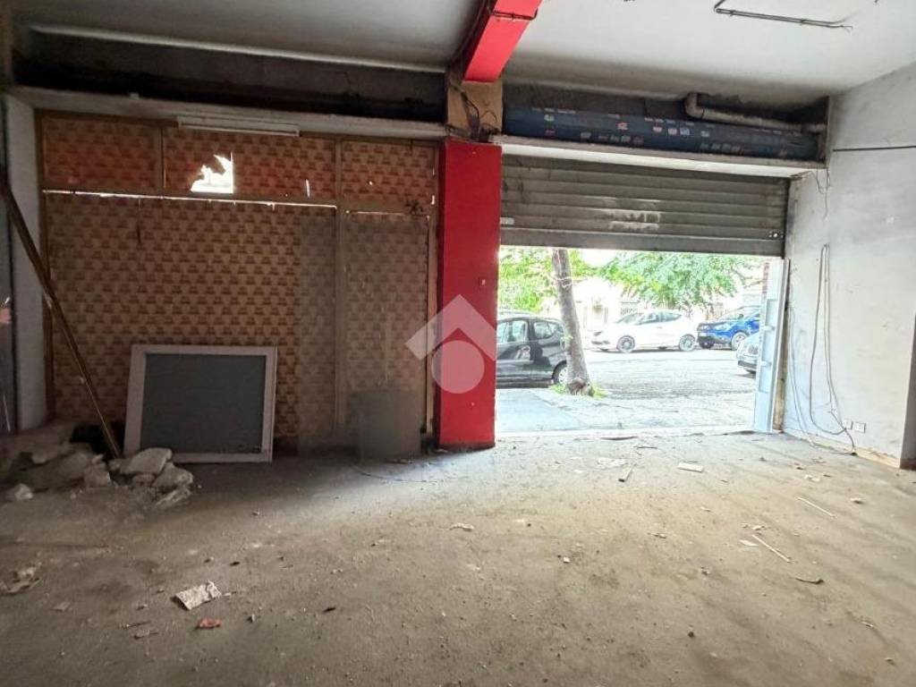 negozio in vendita a Roma in zona Prenestino-Centocelle