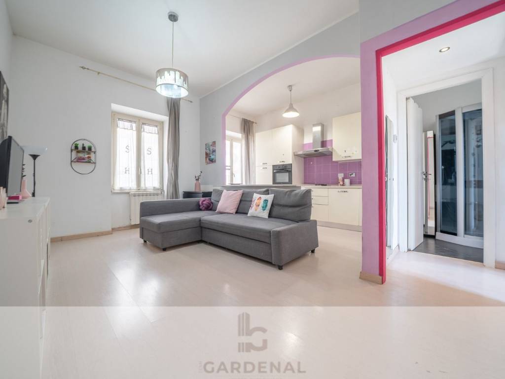 appartamento in vendita a Roma in zona Torre Angela
