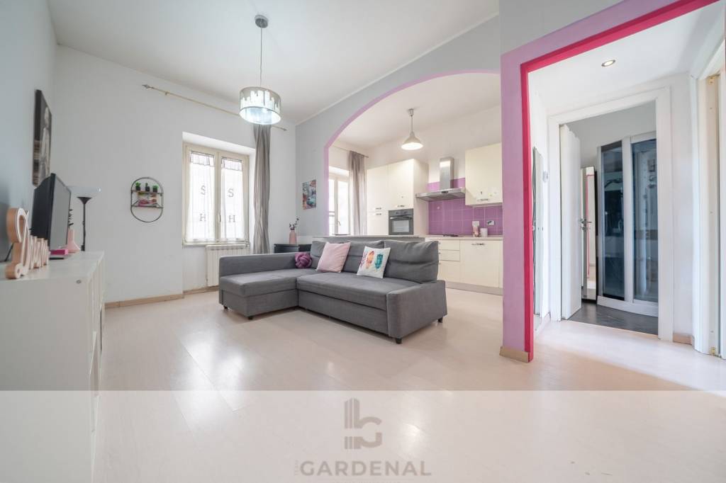 appartamento in vendita a Roma in zona Torre Angela