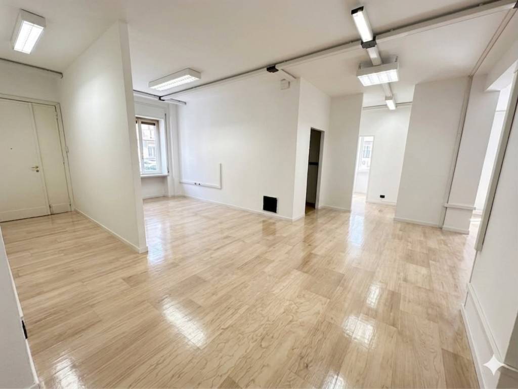 appartamento in vendita a Roma in zona Ostiense