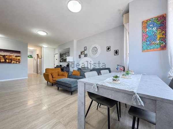 appartamento in vendita a Roma in zona Ardeatino