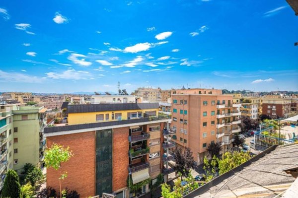 appartamento in vendita a Roma