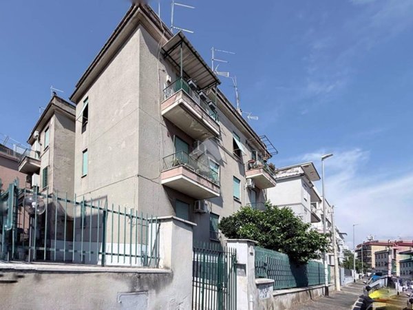 appartamento in vendita a Roma in zona Prenestino-Centocelle