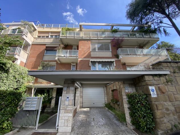 appartamento in vendita a Roma in zona EUR