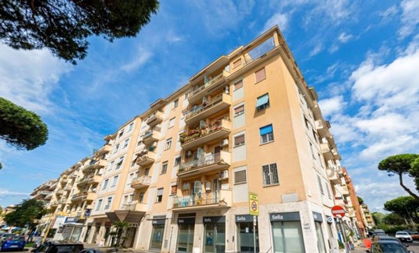 appartamento in vendita a Roma in zona Ostia