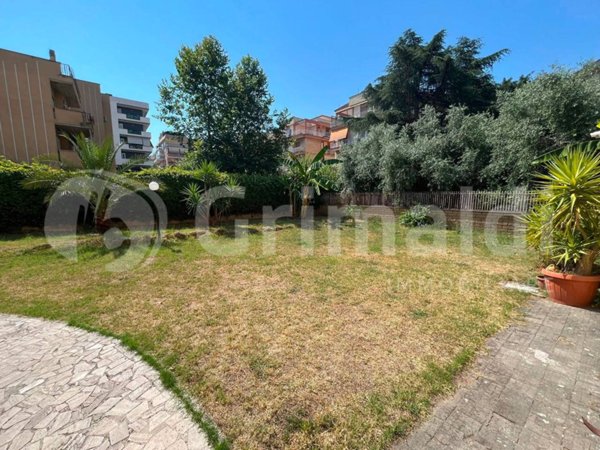 appartamento in vendita a Roma in zona Primavalle
