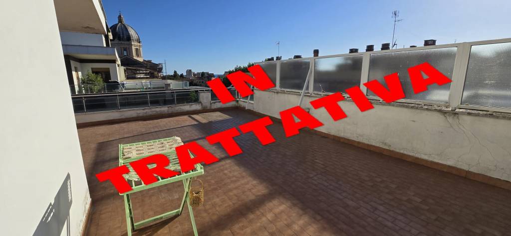appartamento in vendita a Roma in zona Ostia
