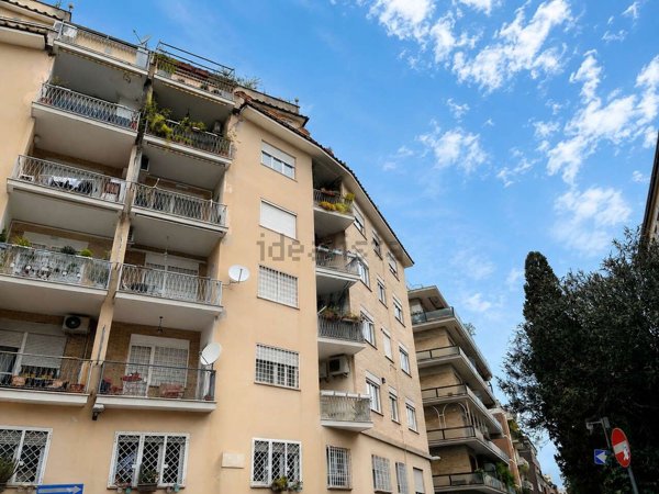 appartamento in vendita a Roma in zona Tor di Quinto