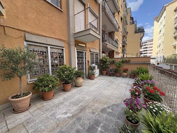 appartamento in vendita a Roma in zona Appio Claudio