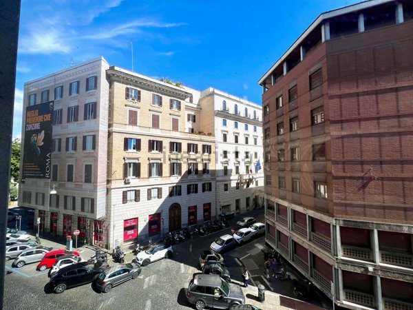 appartamento in vendita a Roma in zona Rione Prati