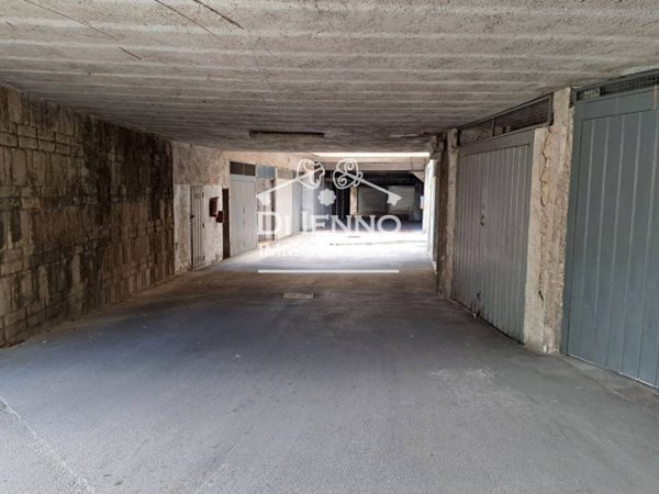 appartamento in vendita a Roma in zona Tor di Quinto