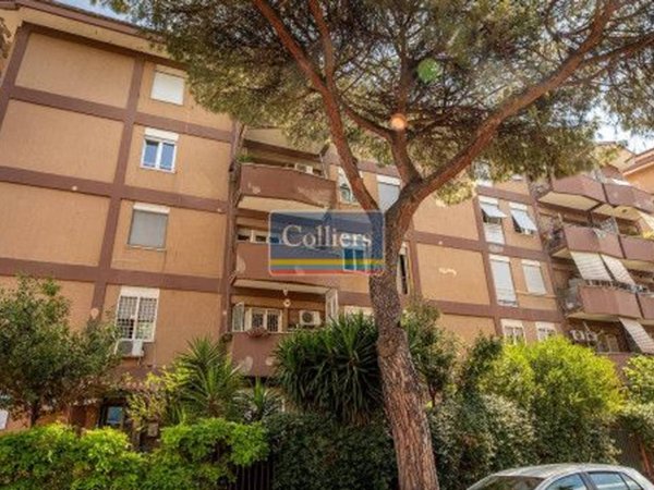 appartamento in vendita a Roma in zona Appio Claudio