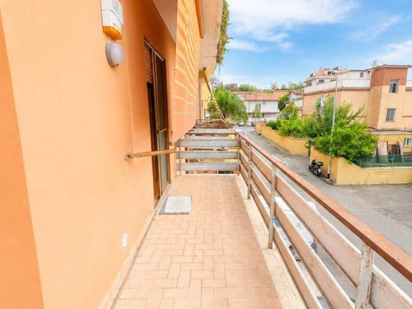 appartamento in vendita a Roma in zona Acilia