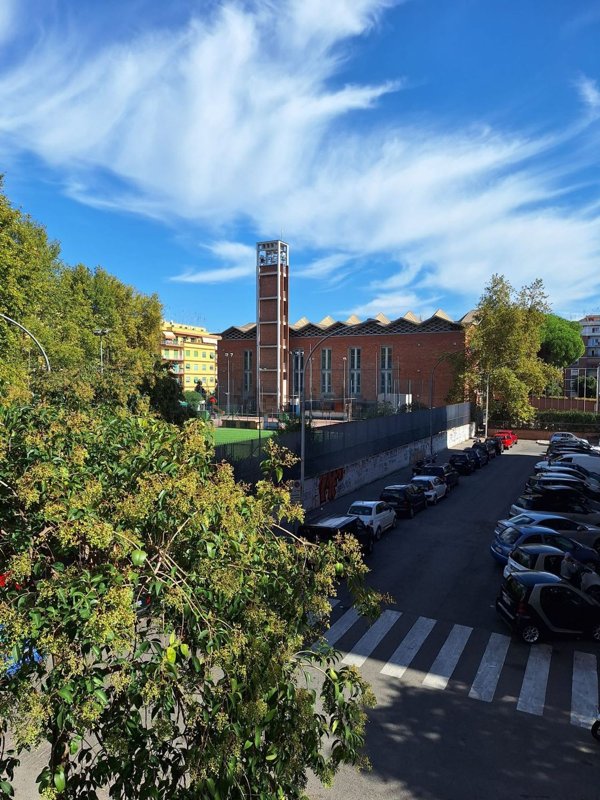 appartamento in vendita a Roma in zona Prenestino-Labicano