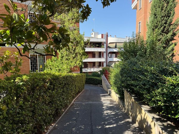 casa indipendente in vendita a Roma in zona Portuense