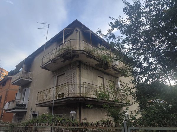 appartamento in vendita a Roma in zona Labaro