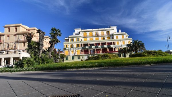 appartamento in vendita a Roma in zona Ostia