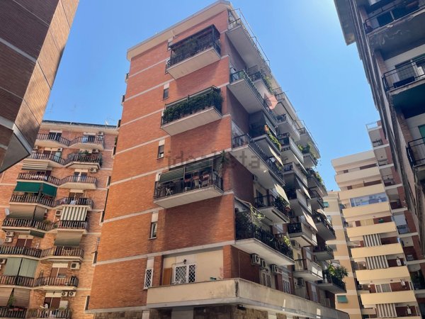 appartamento in vendita a Roma in zona Portuense