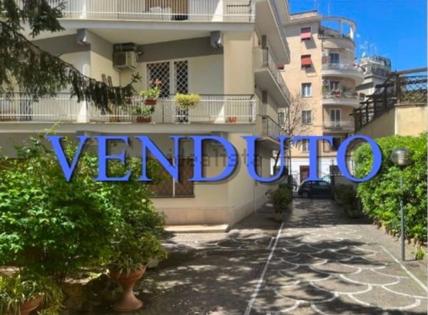 appartamento in vendita a Roma in zona Gianicolense