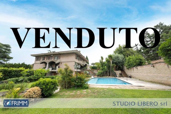 casa indipendente in vendita a Roma in zona Mostacciano