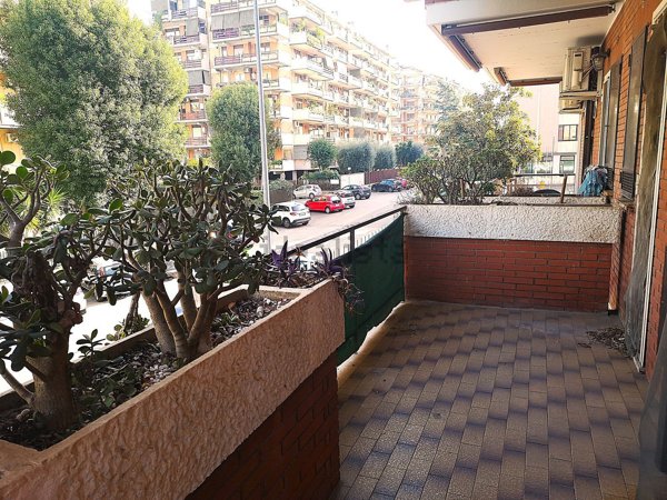 appartamento in vendita a Roma in zona EUR