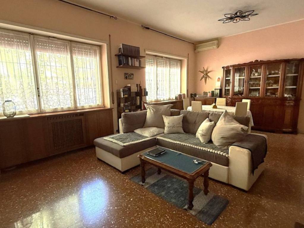 appartamento in vendita a Roma in zona Monte Sacro/Talenti