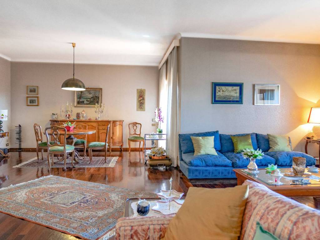 appartamento in vendita a Roma in zona Della Vittoria