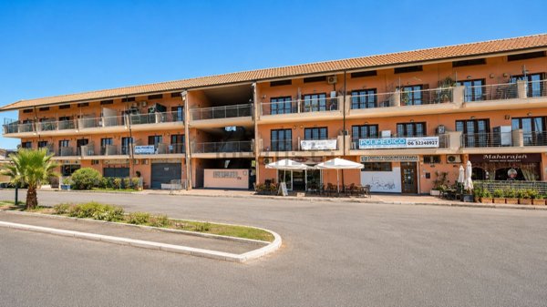 appartamento in vendita a Roma in zona Infernetto