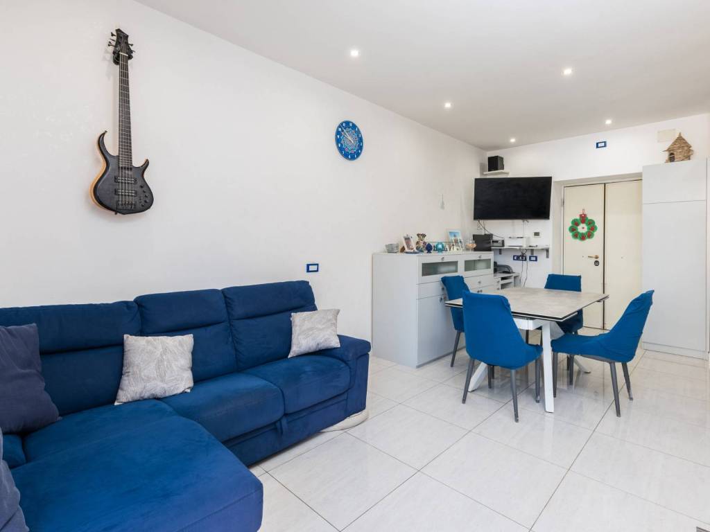 appartamento in vendita a Roma in zona Ostia