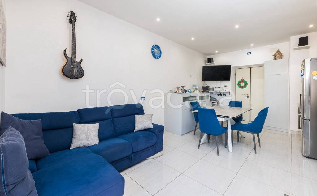 appartamento in vendita a Roma in zona Ostia