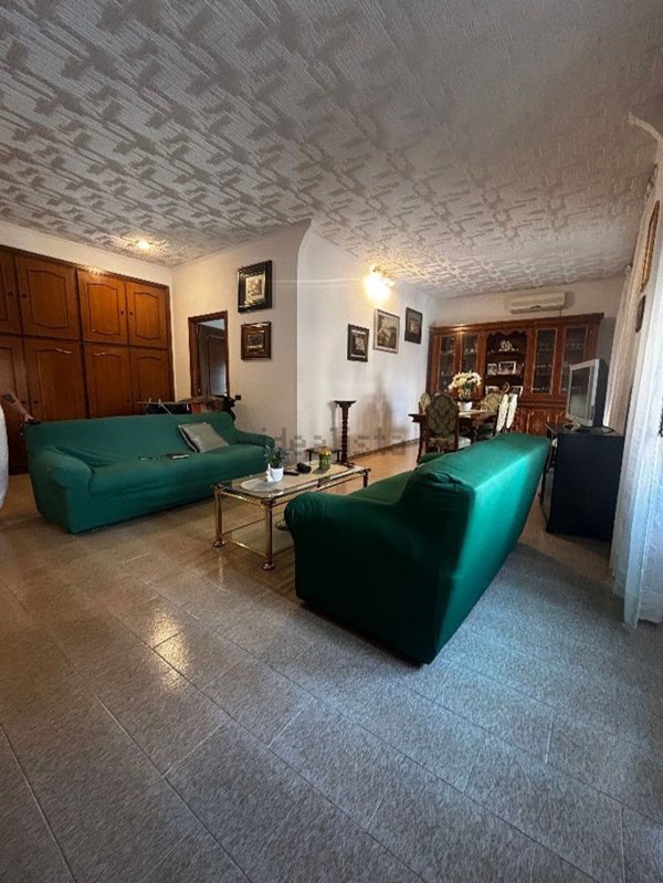 appartamento in vendita a Roma in zona Tor Bella Monaca