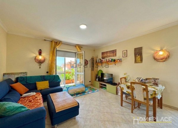 appartamento in vendita a Roma in zona Finocchio