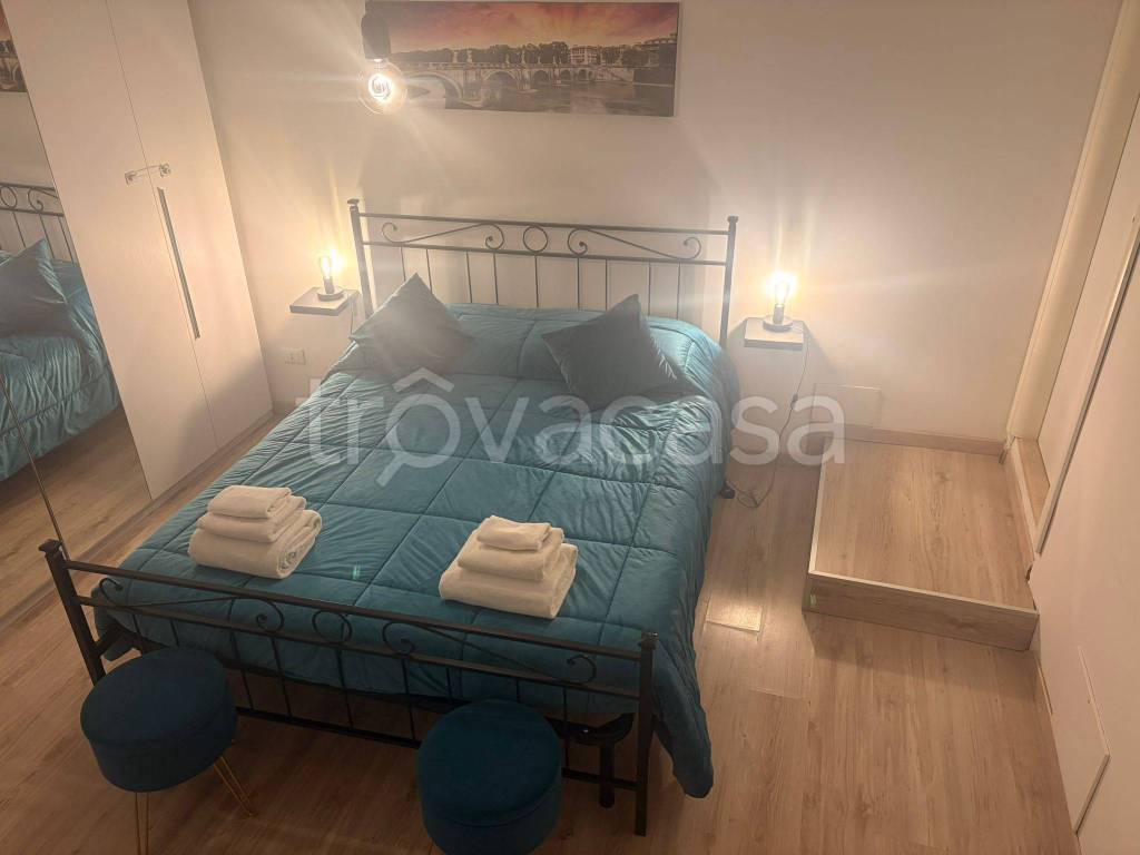 negozio in vendita a Roma in zona Rione Monti/Campitelli