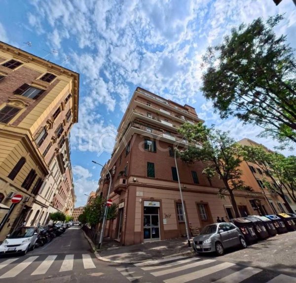 appartamento in vendita a Roma in zona Appio Latino