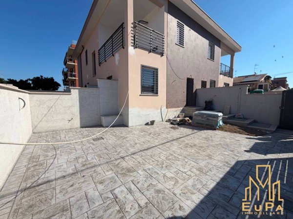 appartamento in vendita a Roma in zona Dragona/Bagnoletto