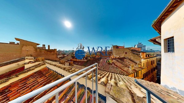appartamento in vendita a Roma in zona Rione Monti/Campitelli