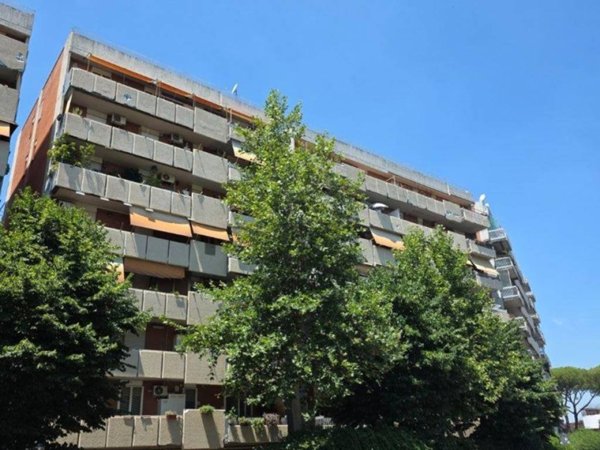 appartamento in vendita a Roma in zona Cinecittà