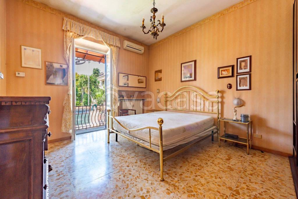 appartamento in vendita a Roma in zona Osteria del Curato