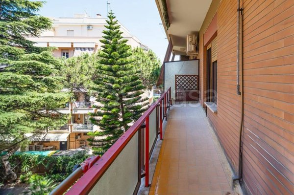 appartamento in vendita a Roma in zona Ostia