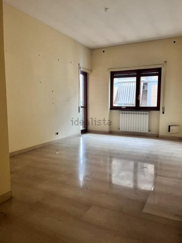 appartamento in vendita a Roma in zona Corviale