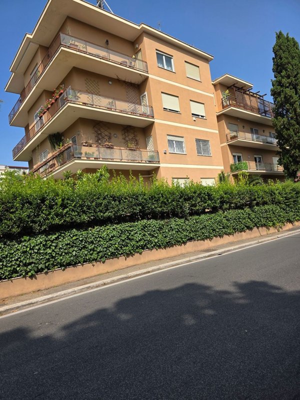 appartamento in vendita a Roma in zona Della Vittoria