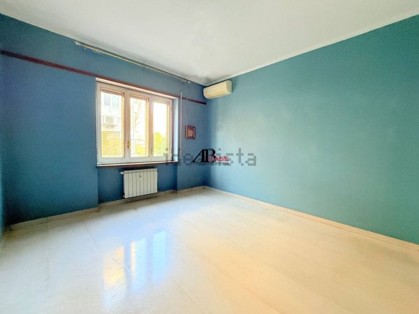 appartamento in vendita a Roma in zona Tomba di Nerone