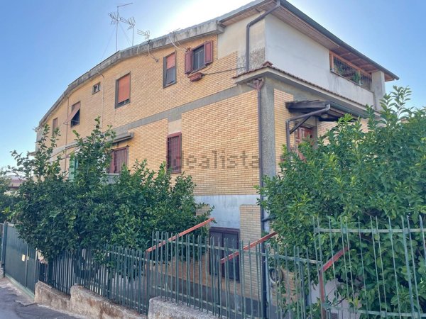 appartamento in vendita a Roma in zona La Pisana