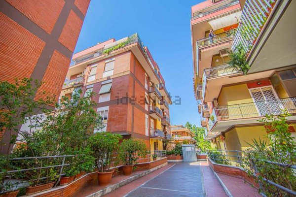 appartamento in vendita a Roma in zona Alessandrino