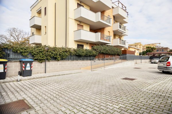 appartamento in vendita a Roma in zona Casalotti
