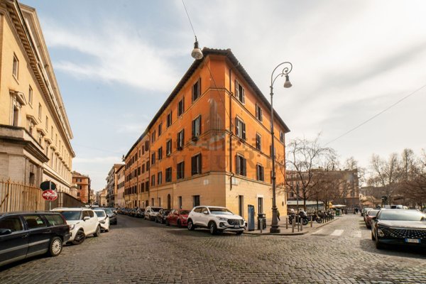 appartamento in vendita a Roma in zona Trastevere