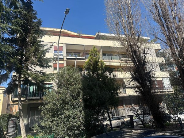 appartamento in vendita a Roma in zona Tor di Quinto